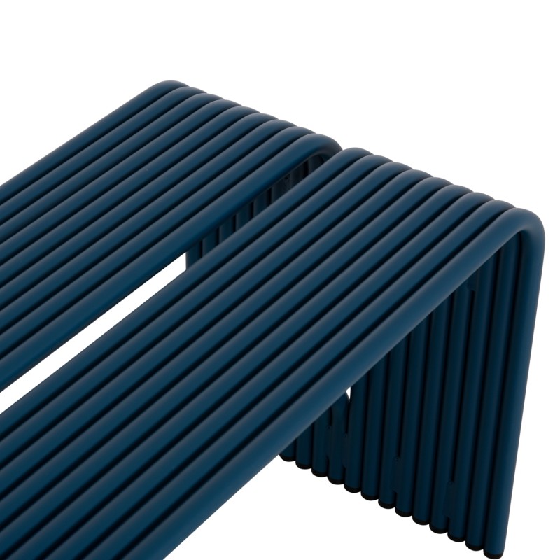 BENCH 2-SEATER SERIES INTREPID FK6327.08 ALUMINUM IN BLUE 109,5x37x42Hcm. BENCH 2-SEATER SERIES INTREPID FK6327.08 ALUMINUM IN BLUE 109,5x37x42Hcm.